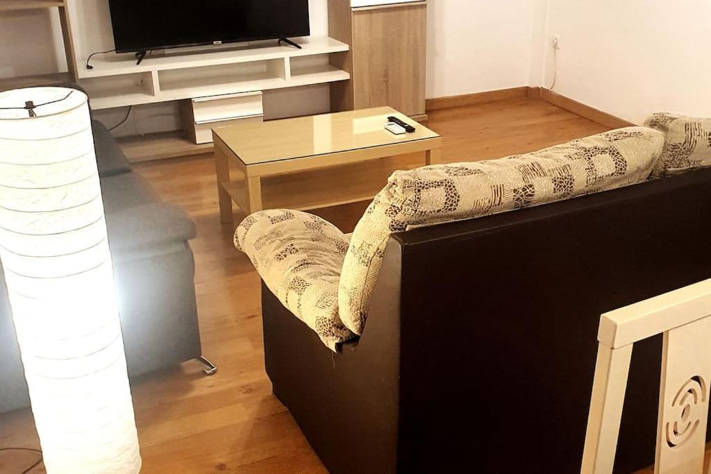 2F, Aire Acondic, 80M2, 2 Dormitorios, 4 Huespedes, Wifi Gratis La Linea de la Concepcion Bagian luar foto