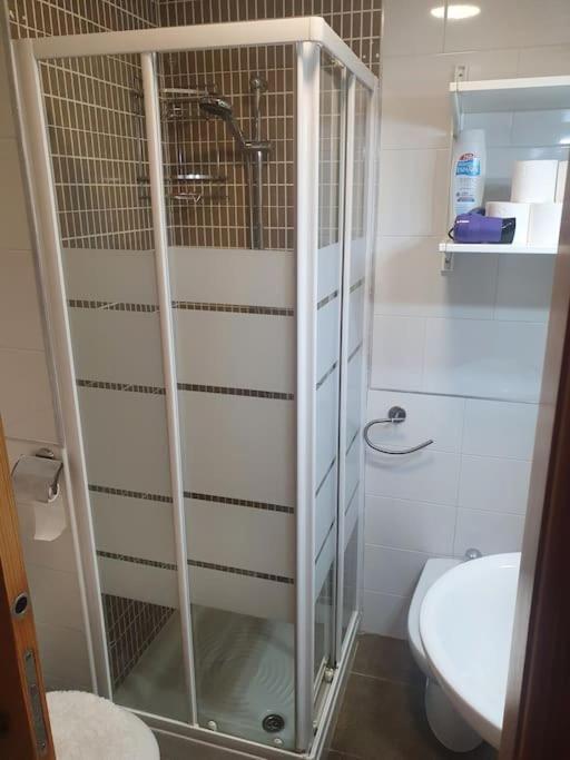 2F, Aire Acondic, 80M2, 2 Dormitorios, 4 Huespedes, Wifi Gratis La Linea de la Concepcion Bagian luar foto