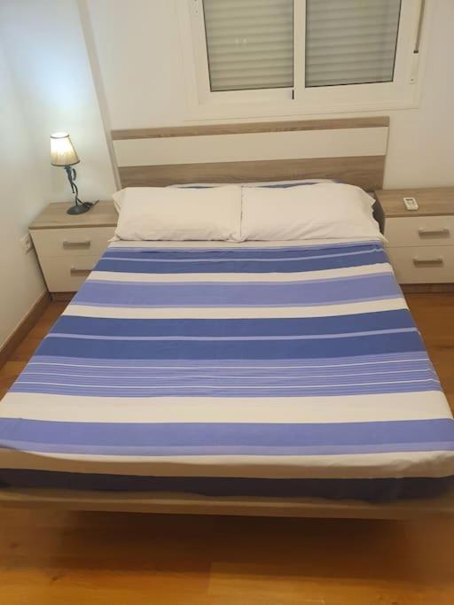 2F, Aire Acondic, 80M2, 2 Dormitorios, 4 Huespedes, Wifi Gratis La Linea de la Concepcion Bagian luar foto