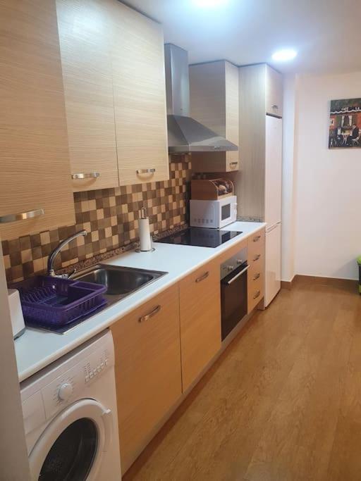 2F, Aire Acondic, 80M2, 2 Dormitorios, 4 Huespedes, Wifi Gratis La Linea de la Concepcion Bagian luar foto